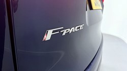 2021 (21) JAGUAR F-PACE 2.0 D200 R-Dynamic SE 5dr Auto AWD 3049240