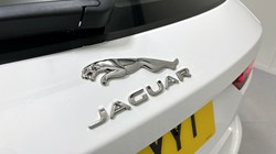 2021 (71) JAGUAR F-PACE 2.0 D200 R-Dynamic SE 5dr Auto AWD 3033462