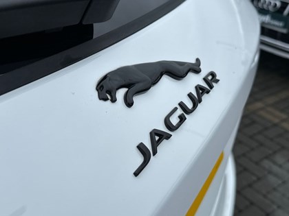 2023 (23) JAGUAR F-PACE 2.0 D200 R-Dynamic HSE Black 5dr Auto AWD