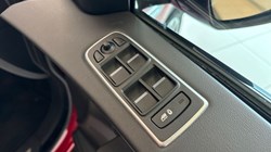 2018 (18) JAGUAR F-PACE 2.0d R-Sport 5dr Auto AWD 3100324