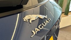 2021 (21) JAGUAR F-PACE 2.0 D200 R-Dynamic SE 5dr Auto AWD 3064412