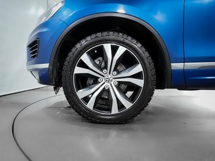 2017 (17) VOLKSWAGEN TOUAREG 3.0 V6 TDI BlueMotion Tech 262 R-Line 5dr Tip Auto