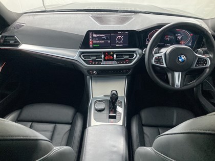 2021 (21) BMW 3 SERIES 320d MHT M Sport 4dr Step Auto