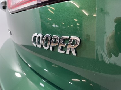 2022 (72) MINI CLUBMAN 1.5 Cooper Exclusive 6dr Auto